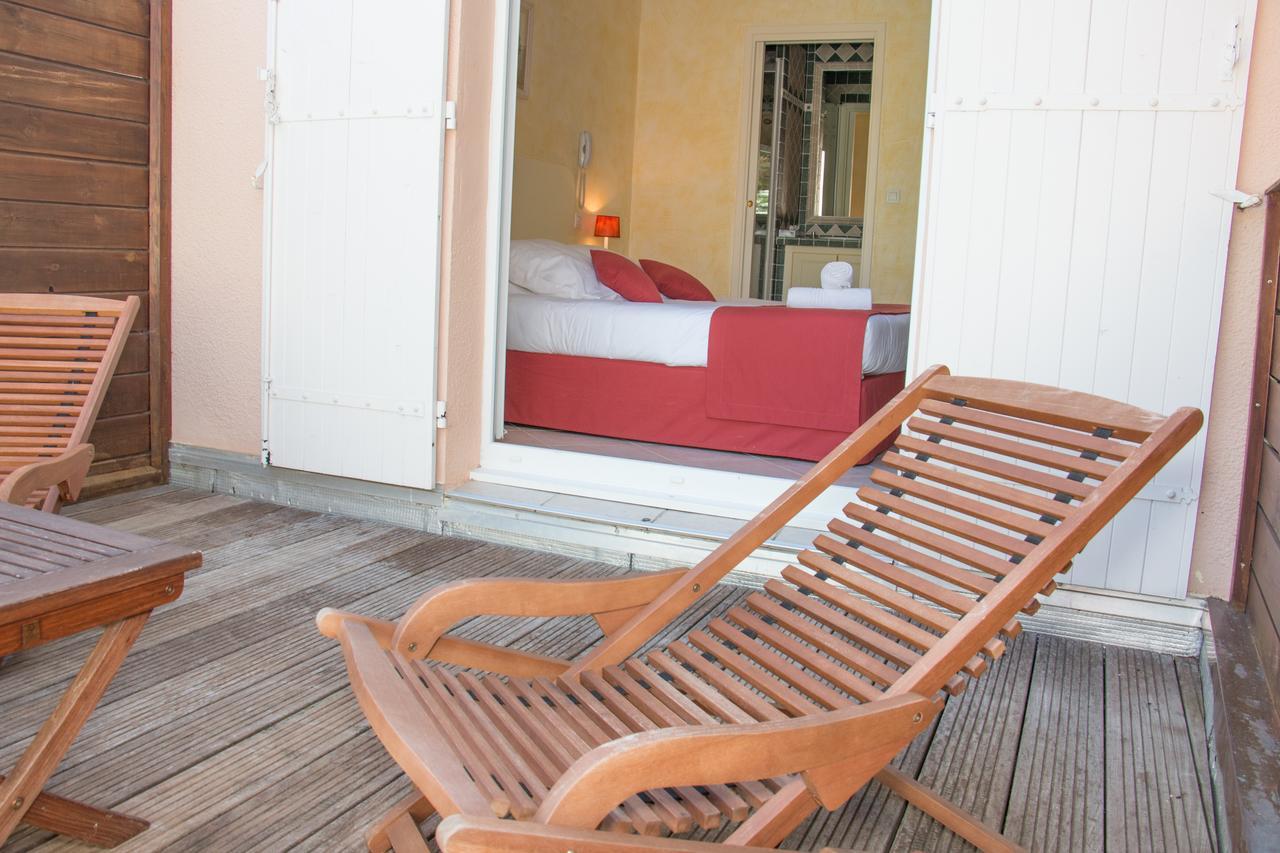Hotel & Spa La Villa Сен Максим Екстериор снимка