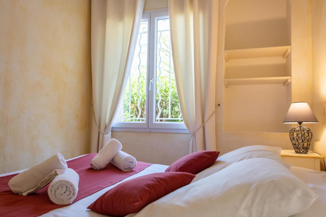 Hotel & Spa La Villa Сен Максим Екстериор снимка
